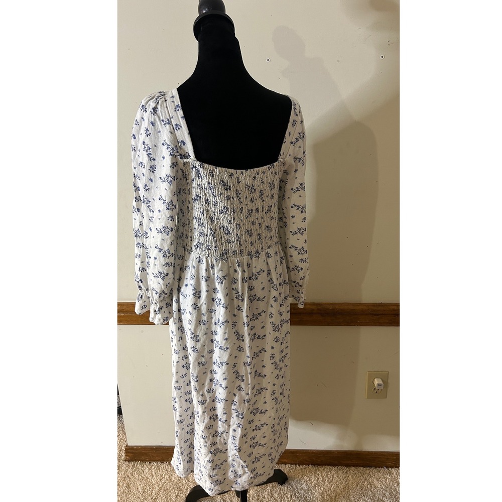 House of Harlow 1960 Floral Smocked Midi Dress Womens Large White Blue Excellent - Picture 8 of 9